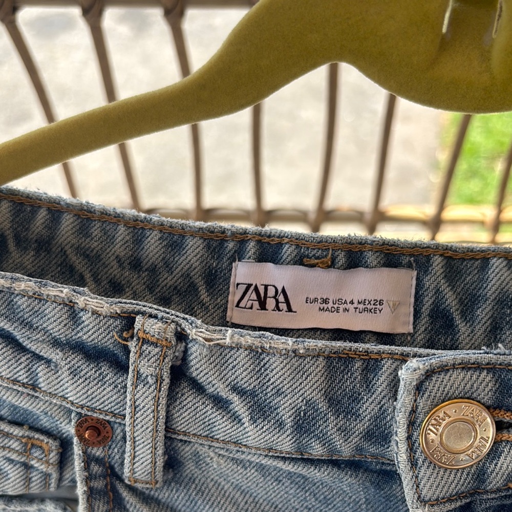 Zara Blue Denim Jeans Classic Light Wash